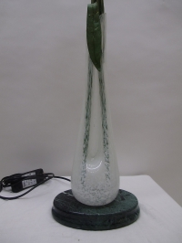 Dekorative Tischlampe - Glasvase mit Callablüten