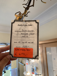 Deckenleuchte mit mundgeblasenen Gläsern